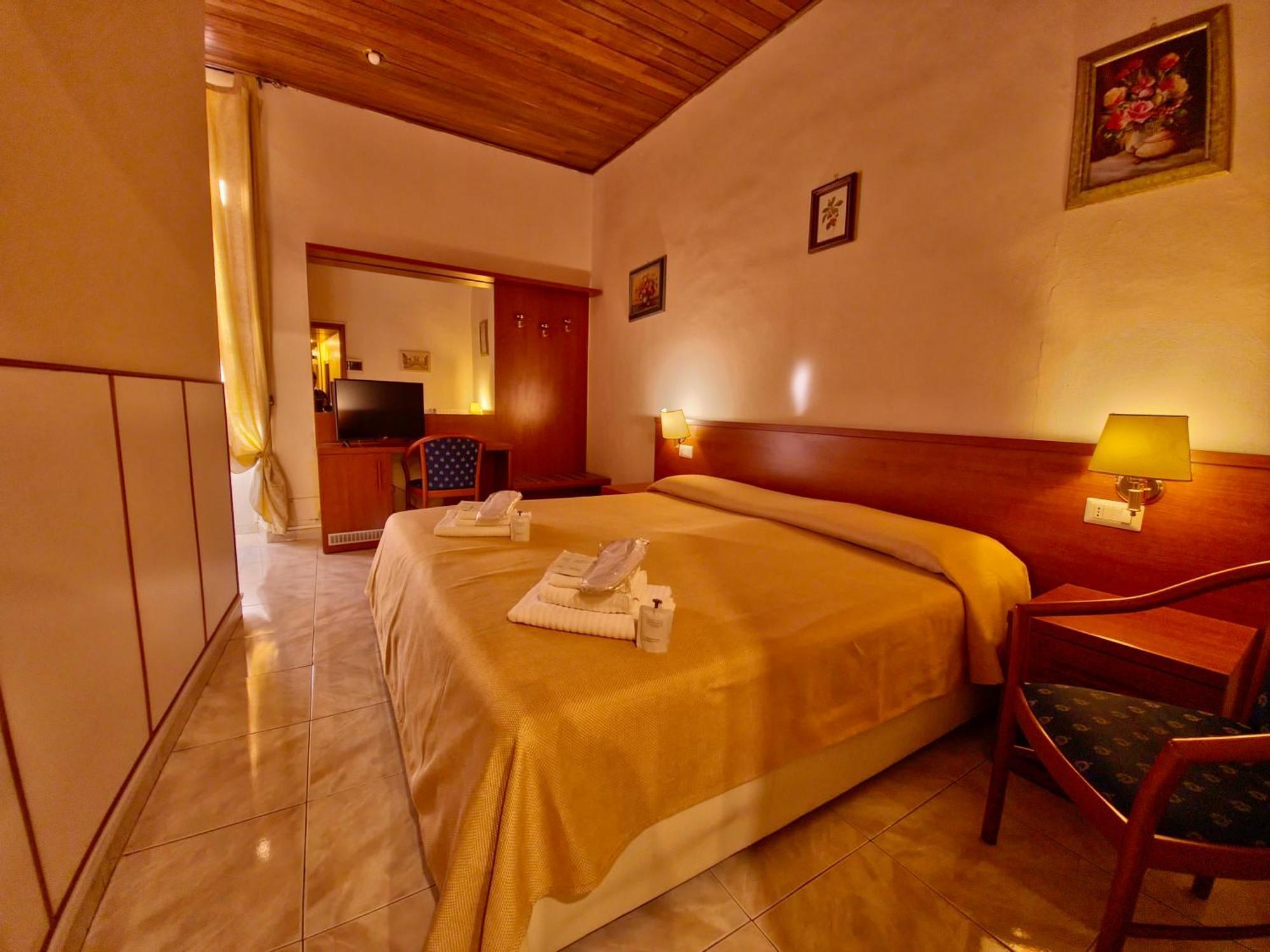 Azzurra Hotel Roma
